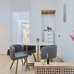 Appartement Large In Centre Pula! *