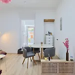 Large In Centre Pula! Apartment *