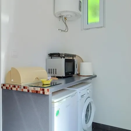 Apartman Large In Centre Pula! *