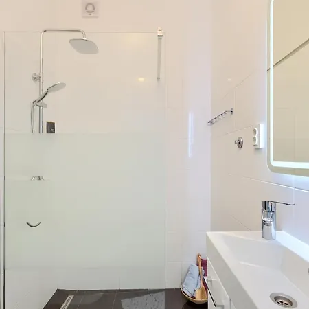 Large In Centre Pula! Apartment *